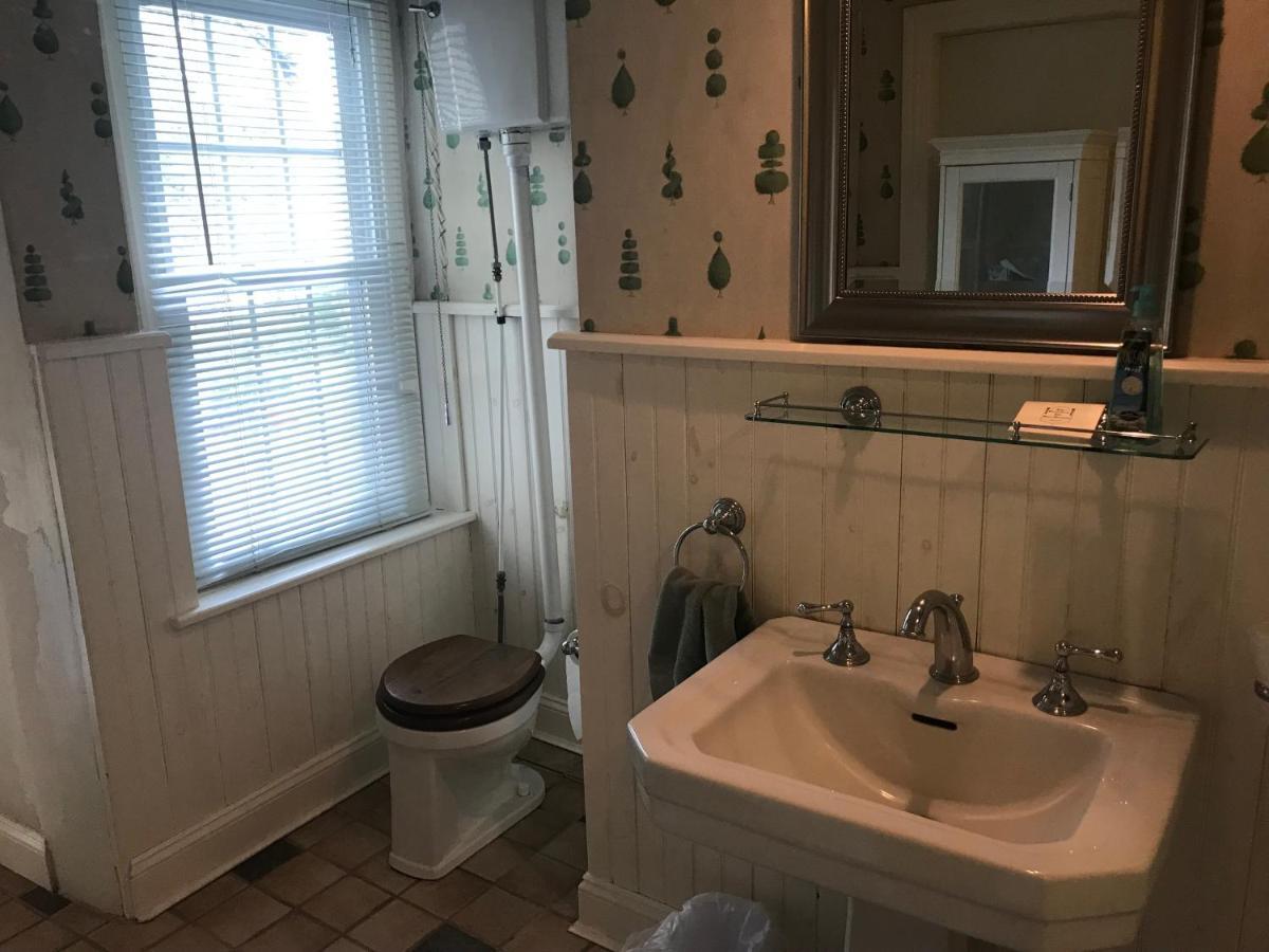 Chadds Ford Wild Wisteria Bed & Breakfast エクステリア 写真