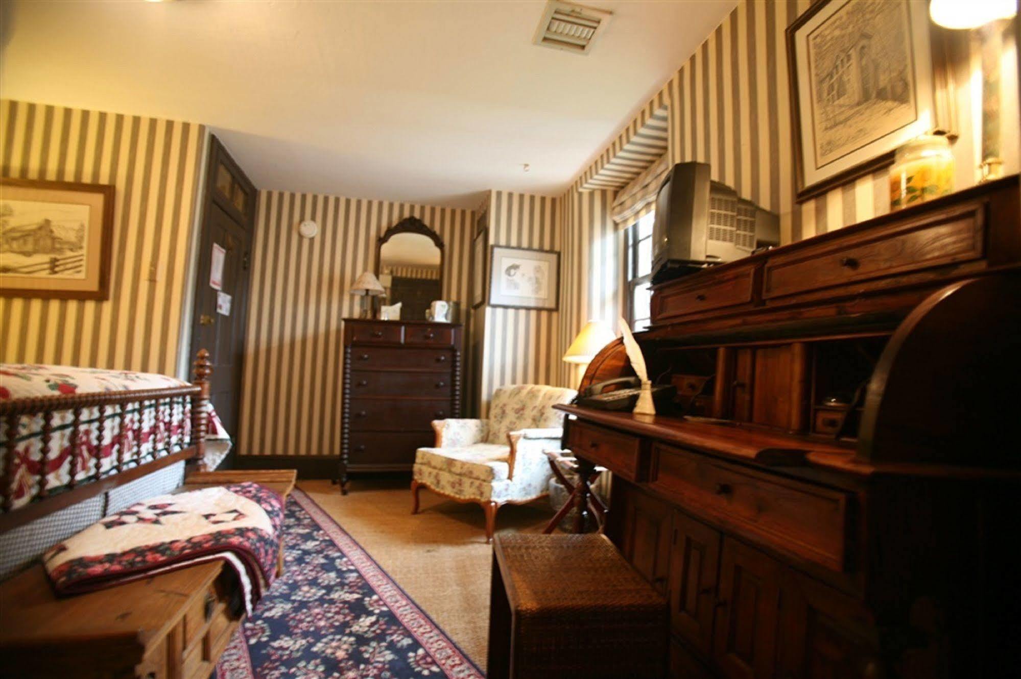 Chadds Ford Wild Wisteria Bed & Breakfast エクステリア 写真