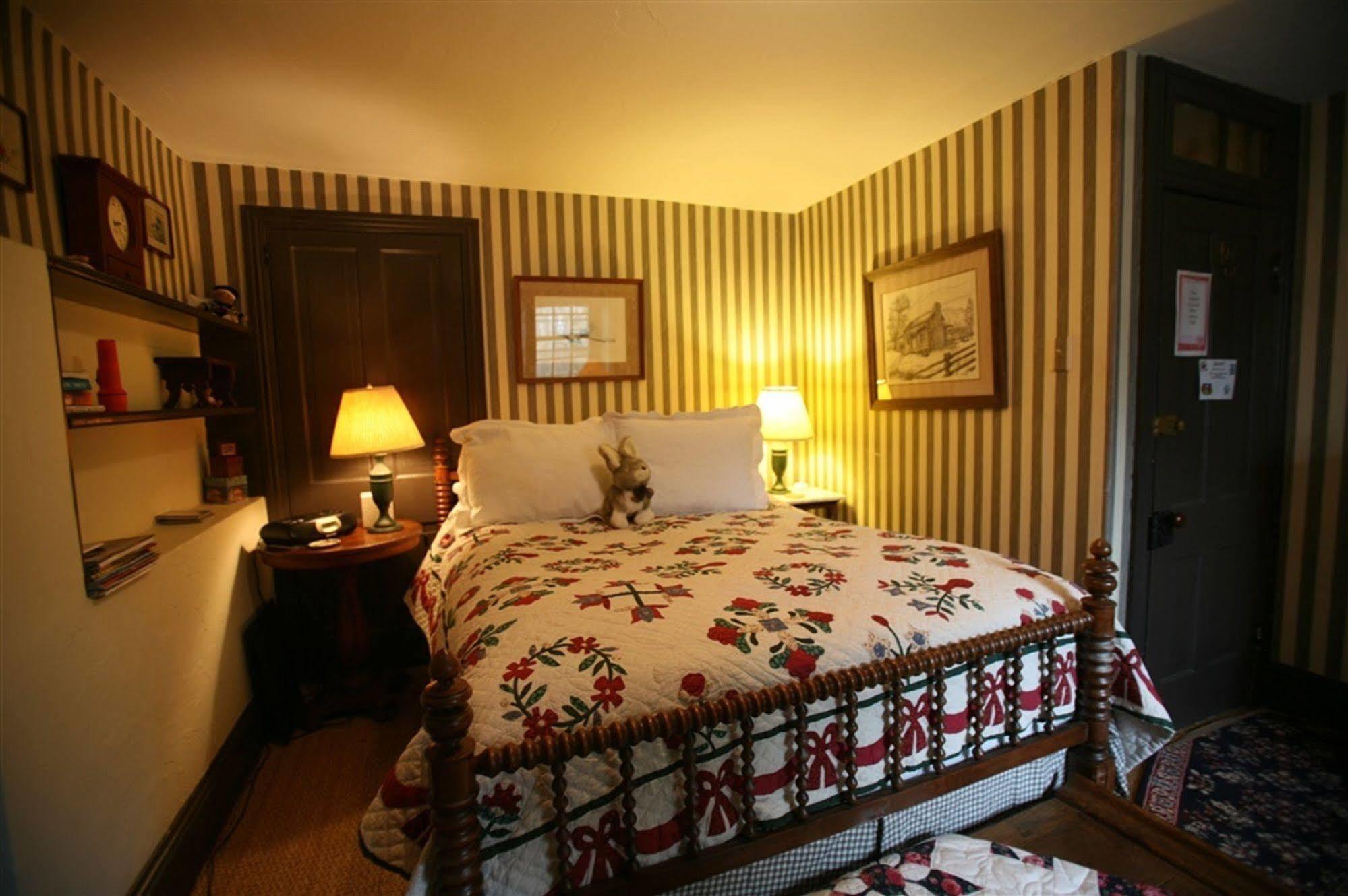 Chadds Ford Wild Wisteria Bed & Breakfast エクステリア 写真